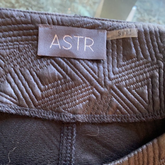 ASTR Black crop jacket - Picture 2 of 3